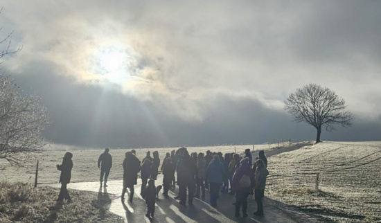Wander- und Naturfreunde auf weiter Flur Foto: Lucas Lißner